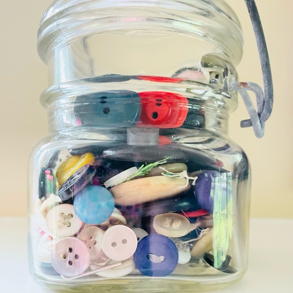 Vintage Glass Mason Canning Jar Button Collection❤️